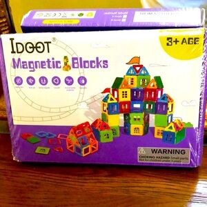 New in box Idoot magnetic blocks. For ages 3+. Bright colors, multi use, smooth.